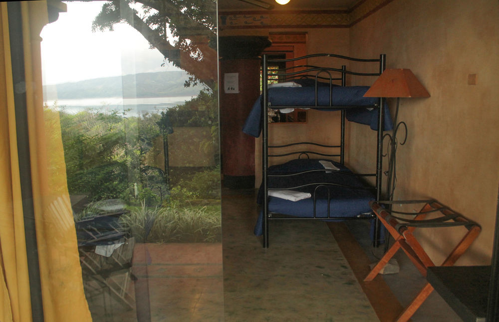 Lake Arenal Hotel And Brewery Tronadora Exterior photo
