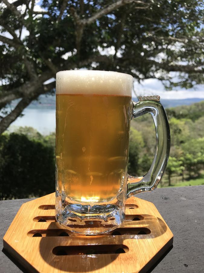 Lake Arenal Hotel And Brewery Tronadora Exterior photo