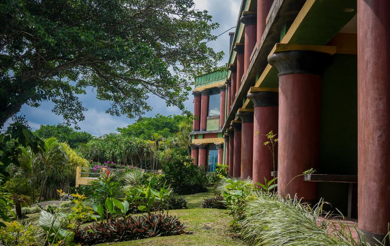 Lake Arenal Hotel And Brewery Tronadora Exterior photo