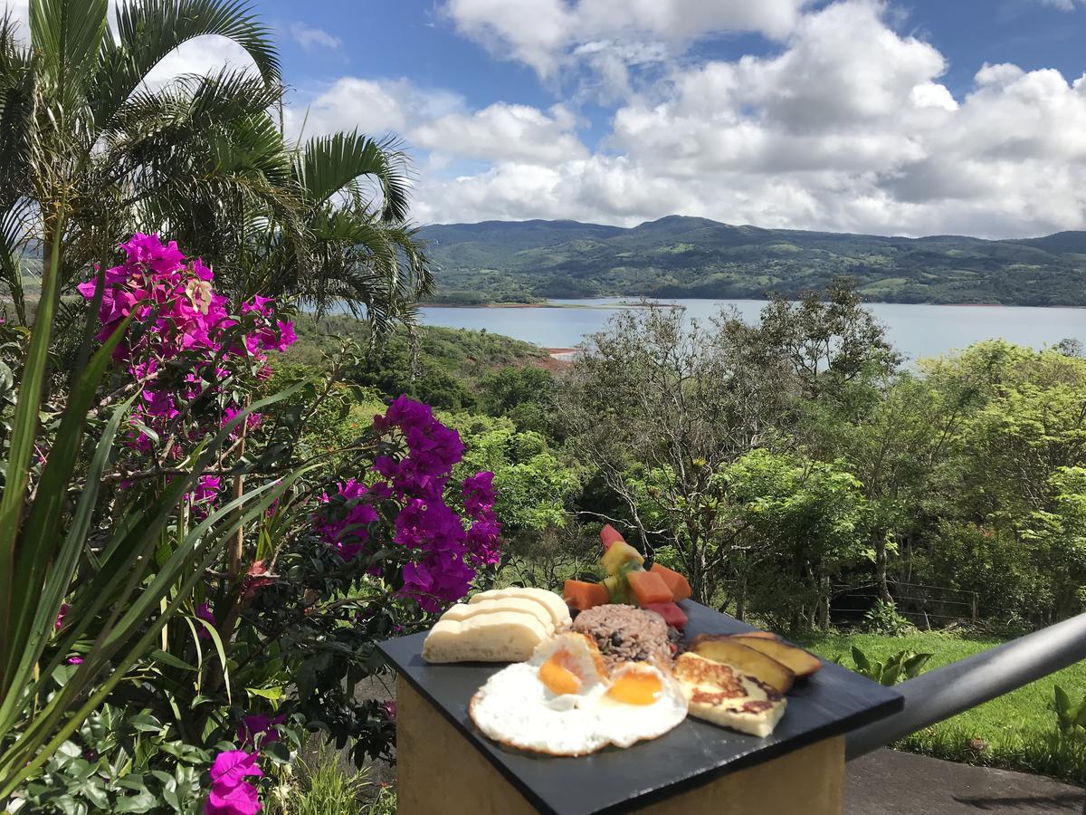 Lake Arenal Hotel And Brewery Tronadora Exterior photo
